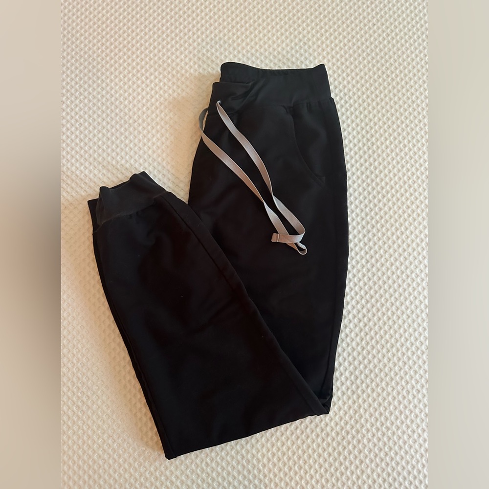 Figs Black High-Waisted Zamora Joggers EUC